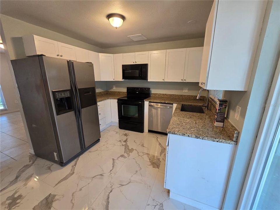 В аренду: $1,795 (2 спален, 1 ванн, 1262 Квадратных фут)