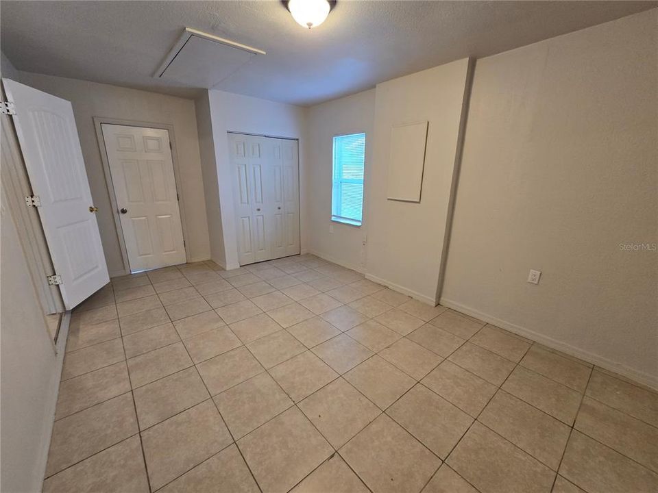 В аренду: $1,795 (2 спален, 1 ванн, 1262 Квадратных фут)