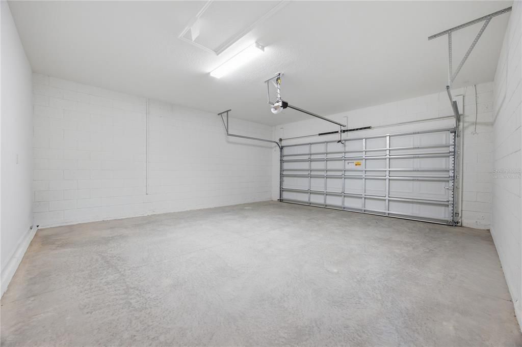 На продажу: $325,091 (3 спален, 2 ванн, 1407 Квадратных фут)