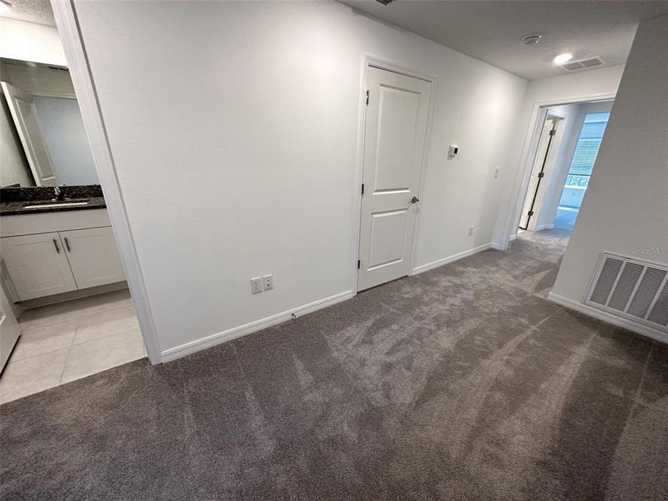 В аренду: $2,100 (3 спален, 2 ванн, 1634 Квадратных фут)
