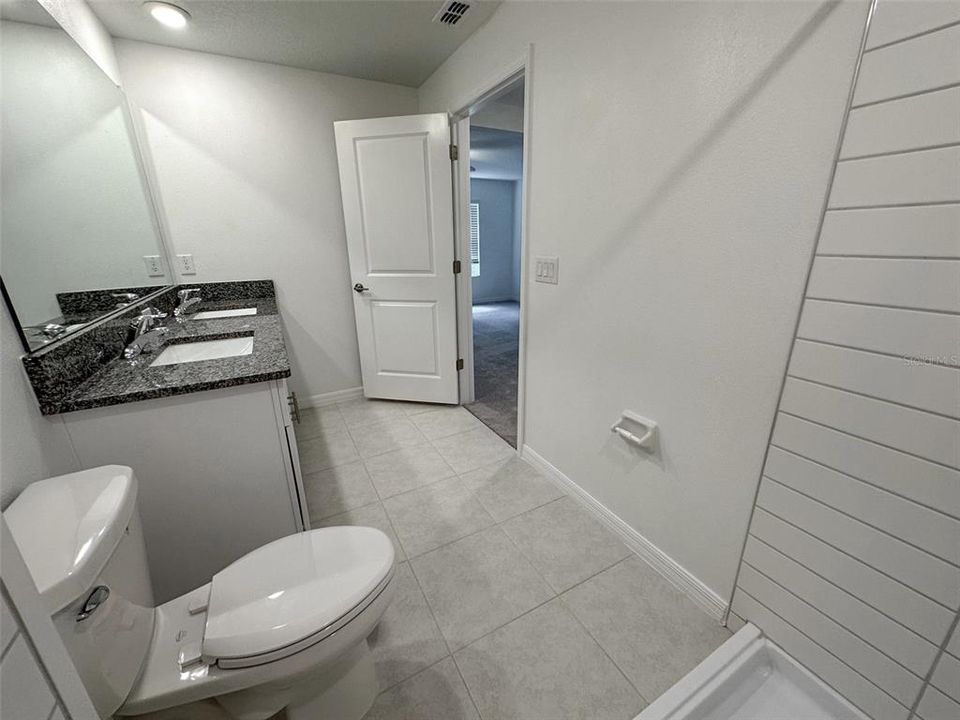 В аренду: $2,100 (3 спален, 2 ванн, 1634 Квадратных фут)