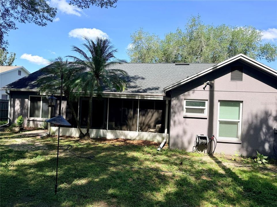 For Rent: $3,995 (4 beds, 2 baths, 2102 Square Feet)