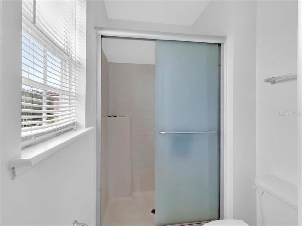 For Sale: $375,000 (4 beds, 2 baths, 2208 Square Feet)