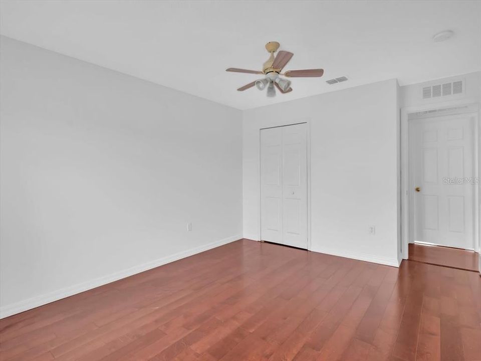 For Sale: $375,000 (4 beds, 2 baths, 2208 Square Feet)