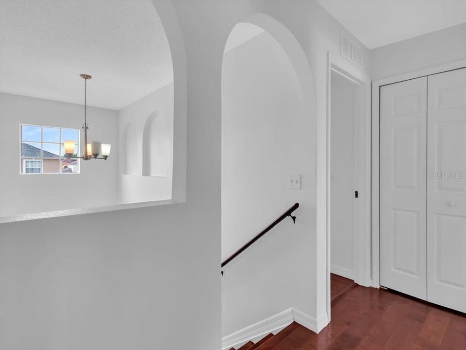 For Sale: $375,000 (4 beds, 2 baths, 2208 Square Feet)