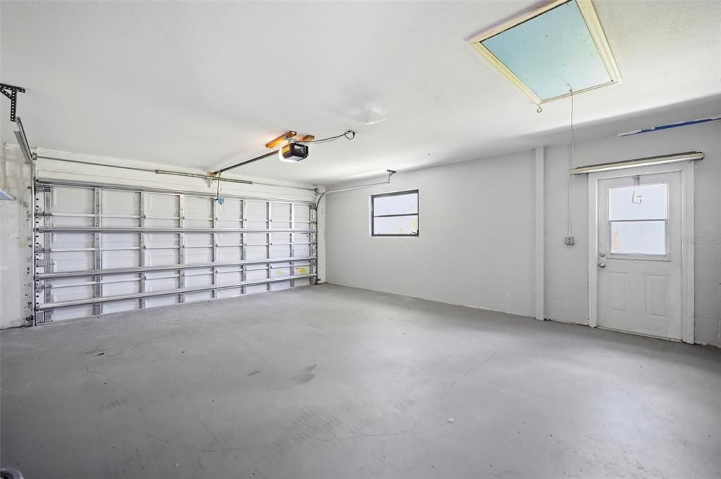 En Venta: $524,900 (4 camas, 3 baños, 2479 Pies cuadrados)