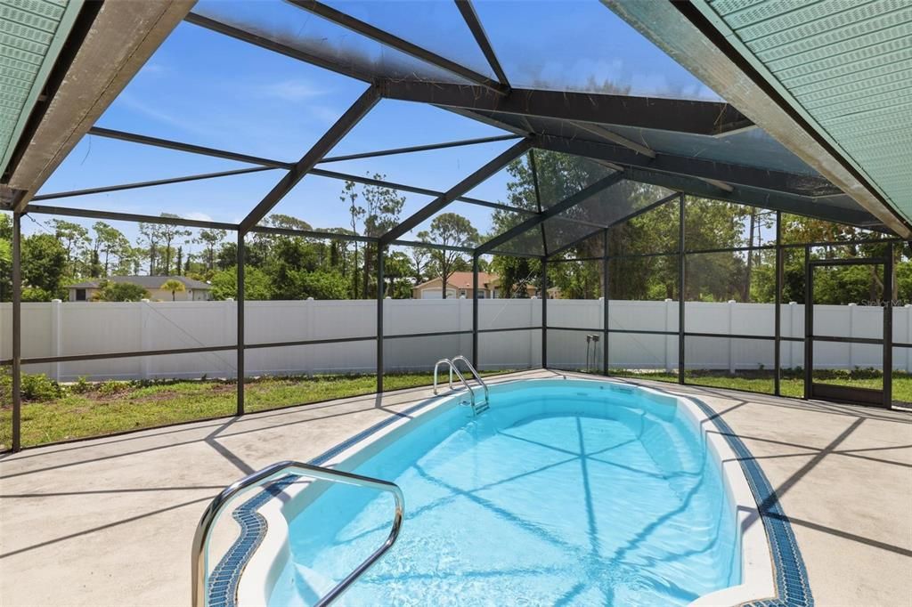 En Venta: $524,900 (4 camas, 3 baños, 2479 Pies cuadrados)