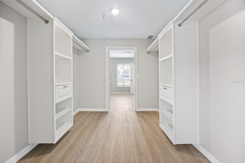 В аренду: $3,300 (4 спален, 3 ванн, 3010 Квадратных фут)