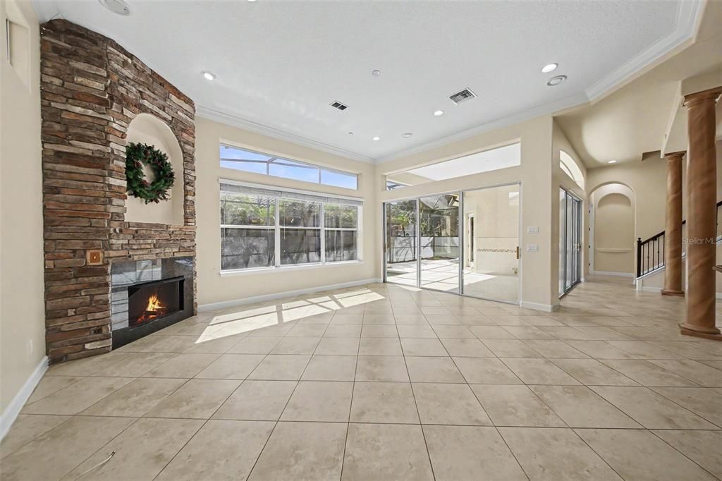 For Sale: $1,149,000 (5 beds, 4 baths, 3672 Square Feet)