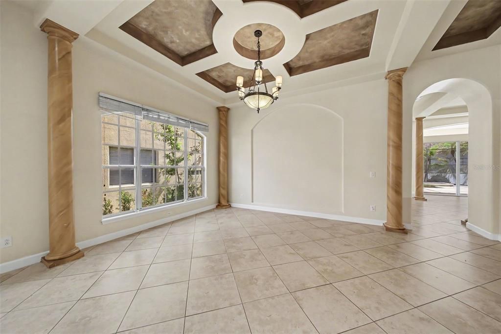 For Sale: $1,149,000 (5 beds, 4 baths, 3672 Square Feet)
