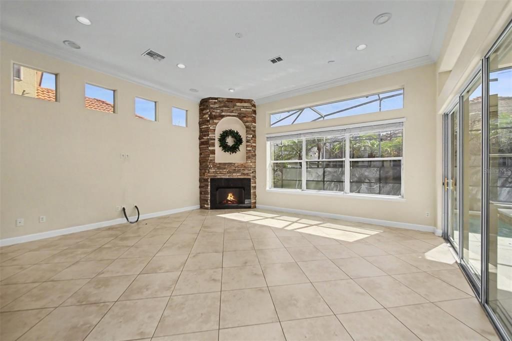 For Sale: $1,149,000 (5 beds, 4 baths, 3672 Square Feet)