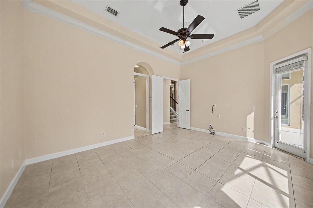 For Sale: $1,149,000 (5 beds, 4 baths, 3672 Square Feet)