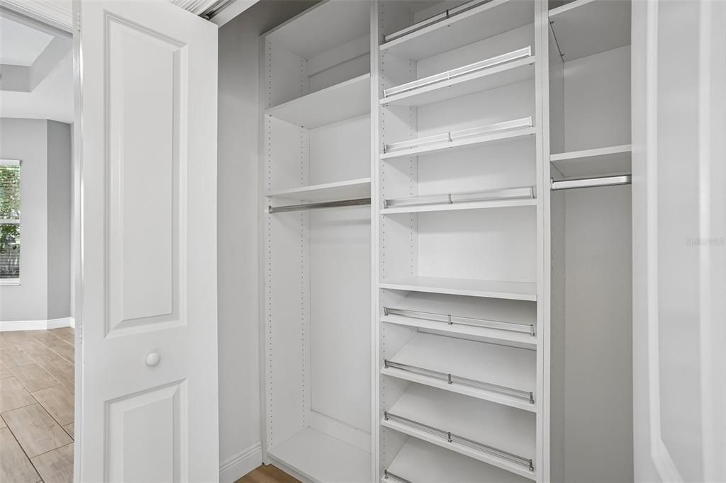 На продажу: $385,000 (3 спален, 2 ванн, 2003 Квадратных фут)