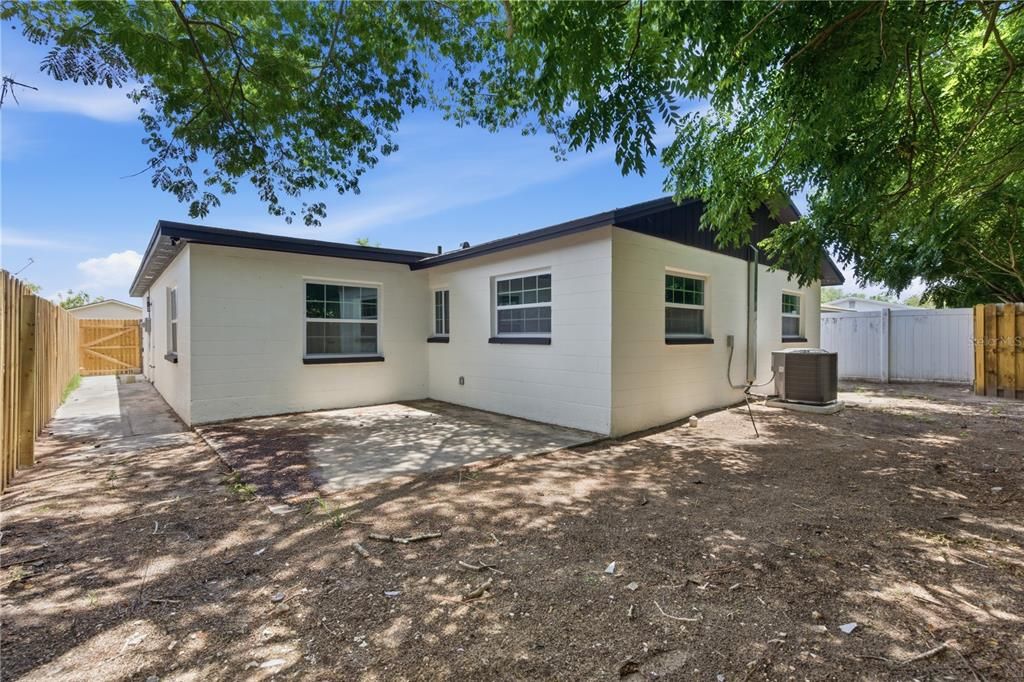В аренду: $1,950 (3 спален, 2 ванн, 894 Квадратных фут)