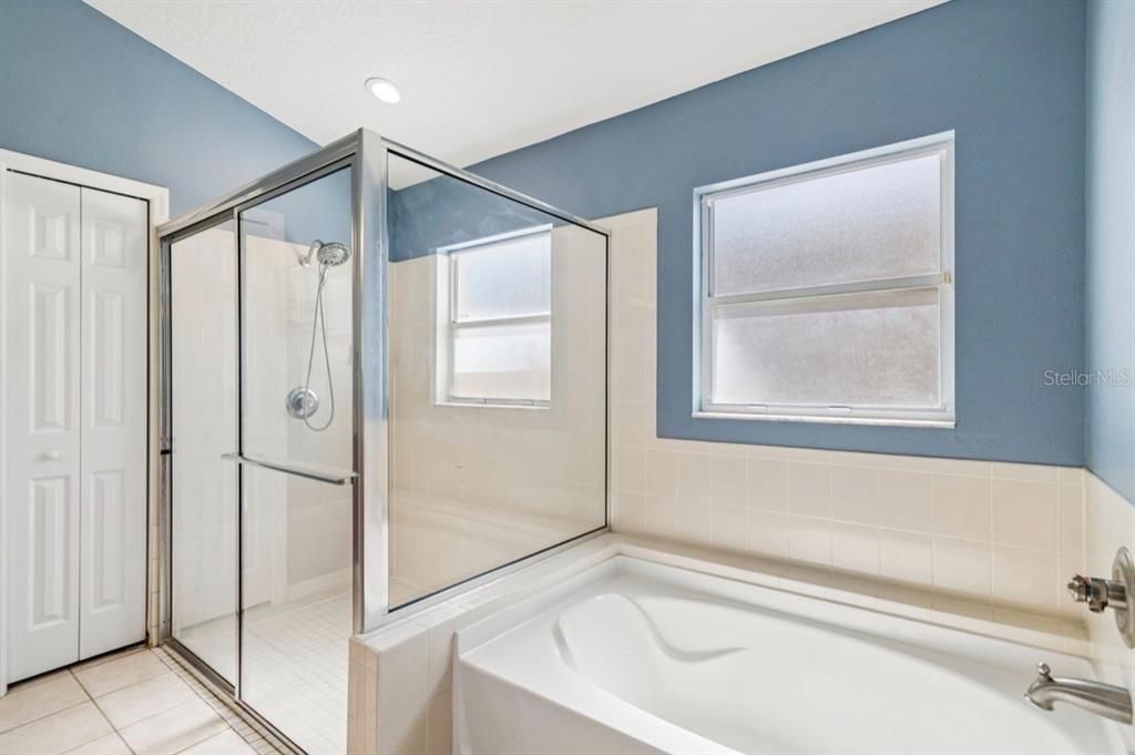 For Sale: $538,000 (4 beds, 2 baths, 2349 Square Feet)