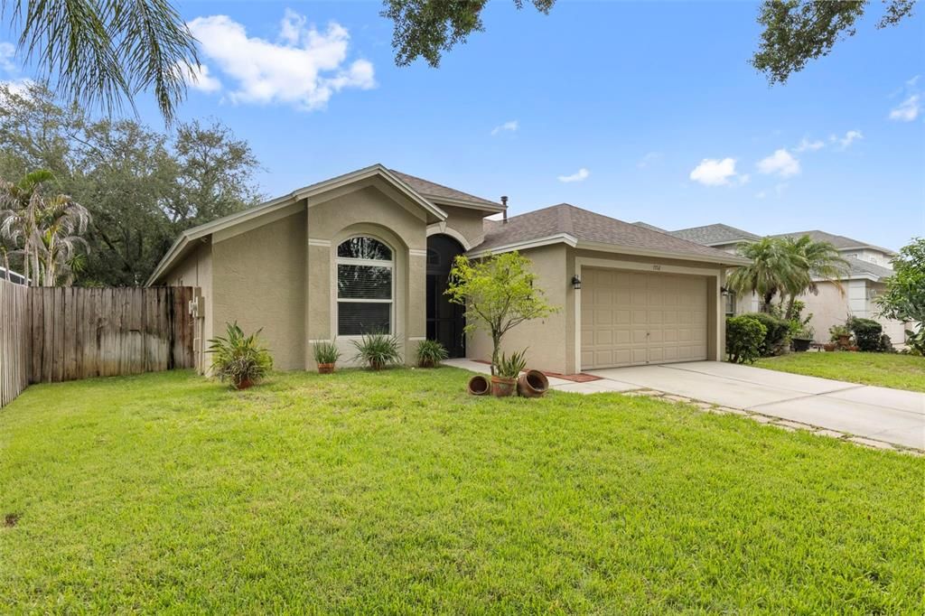 Active With Contract: $355,000 (3 beds, 2 baths, 1553 Square Feet)