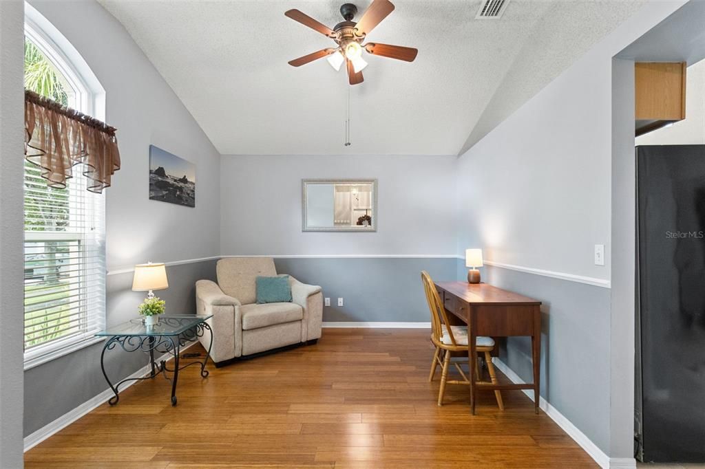 Active With Contract: $355,000 (3 beds, 2 baths, 1553 Square Feet)