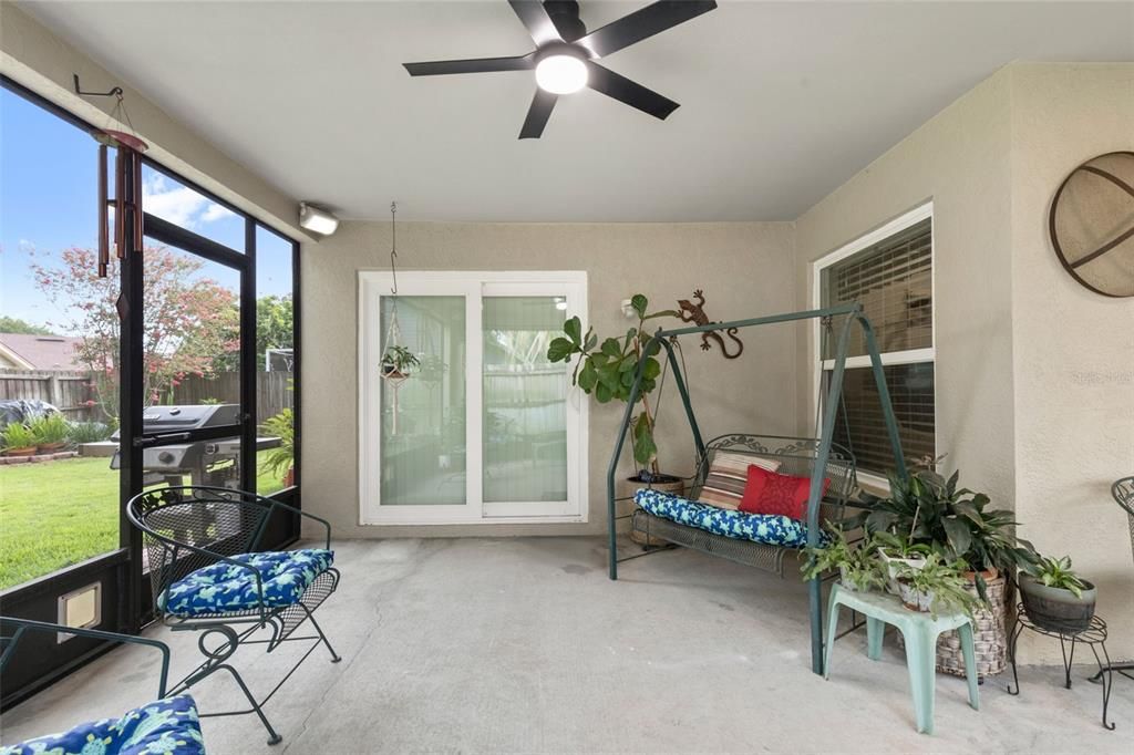 Active With Contract: $355,000 (3 beds, 2 baths, 1553 Square Feet)