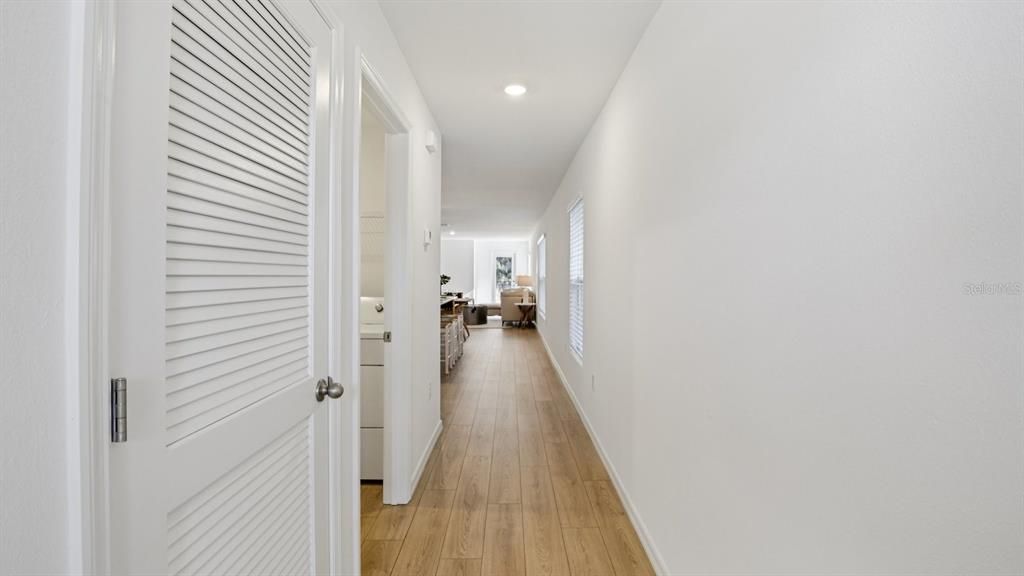 En Venta: $340,990 (4 camas, 2 baños, 1665 Pies cuadrados)