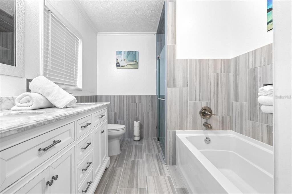 En Venta: $389,900 (4 camas, 3 baños, 2492 Pies cuadrados)