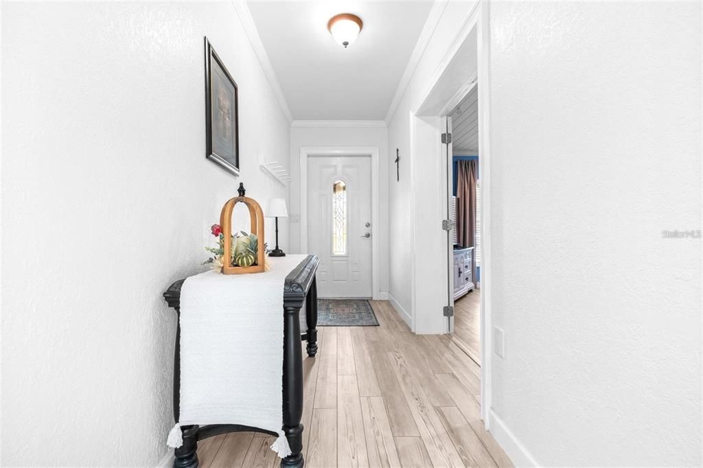 En Venta: $389,900 (4 camas, 3 baños, 2492 Pies cuadrados)