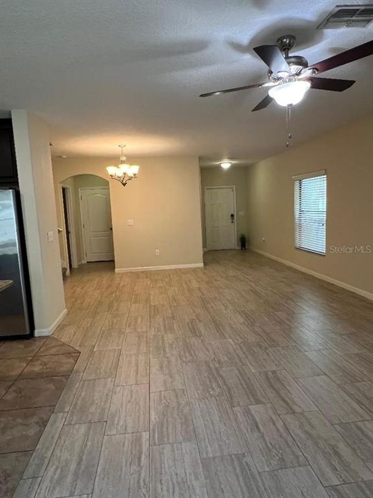 For Rent: $2,650 (4 beds, 2 baths, 2109 Square Feet)