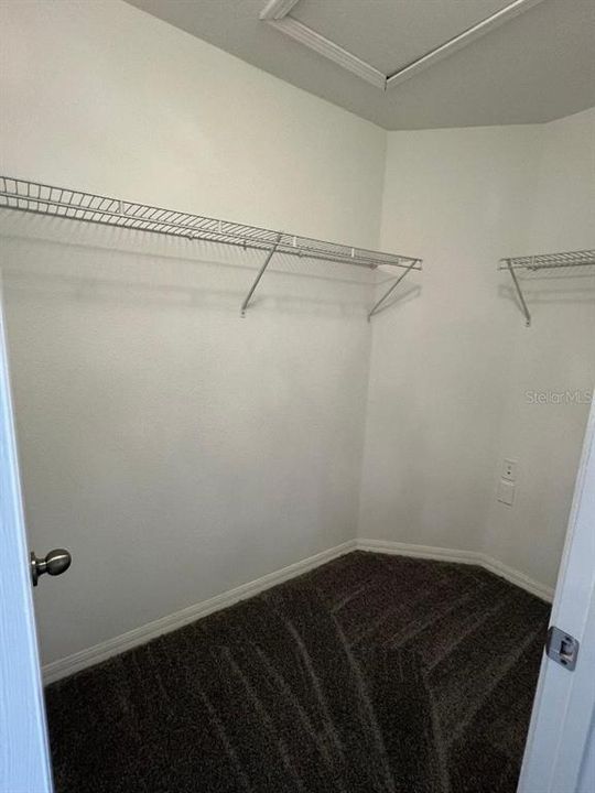 For Rent: $2,650 (4 beds, 2 baths, 2109 Square Feet)