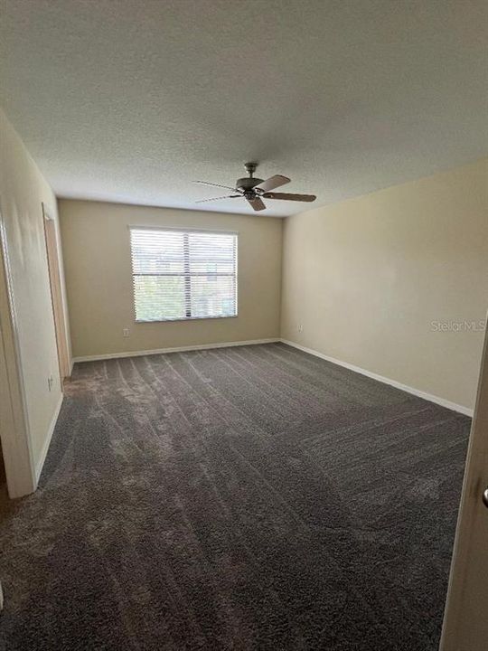 For Rent: $2,650 (4 beds, 2 baths, 2109 Square Feet)