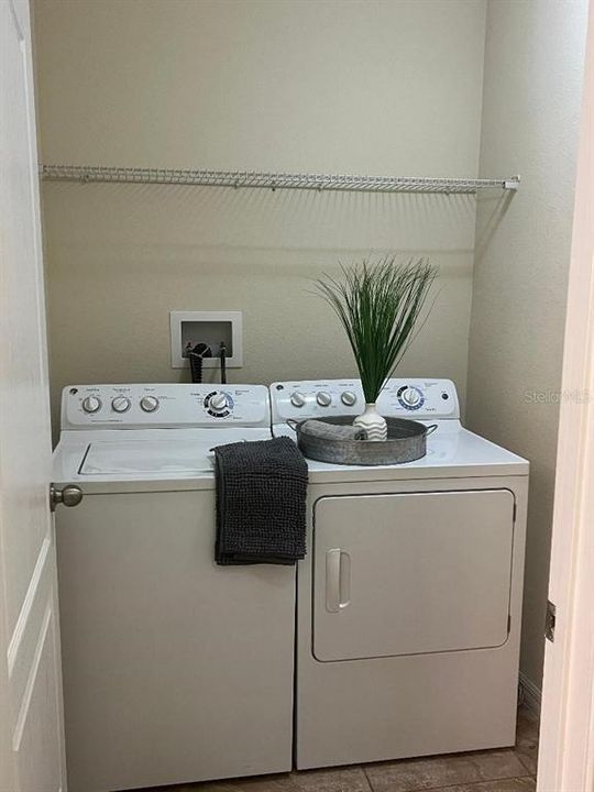For Rent: $2,650 (4 beds, 2 baths, 2109 Square Feet)