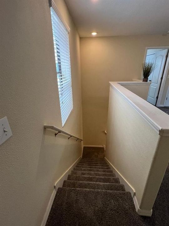For Rent: $2,650 (4 beds, 2 baths, 2109 Square Feet)