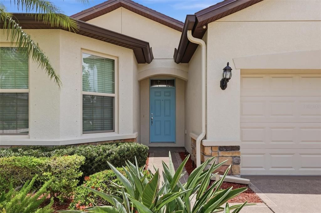 For Sale: $399,000 (3 beds, 2 baths, 1664 Square Feet)