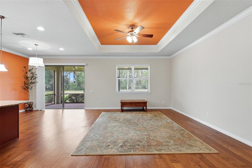 For Sale: $399,000 (3 beds, 2 baths, 1664 Square Feet)