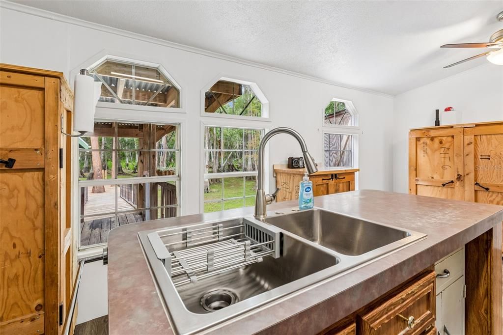 En Venta: $325,000 (3 camas, 2 baños, 1152 Pies cuadrados)