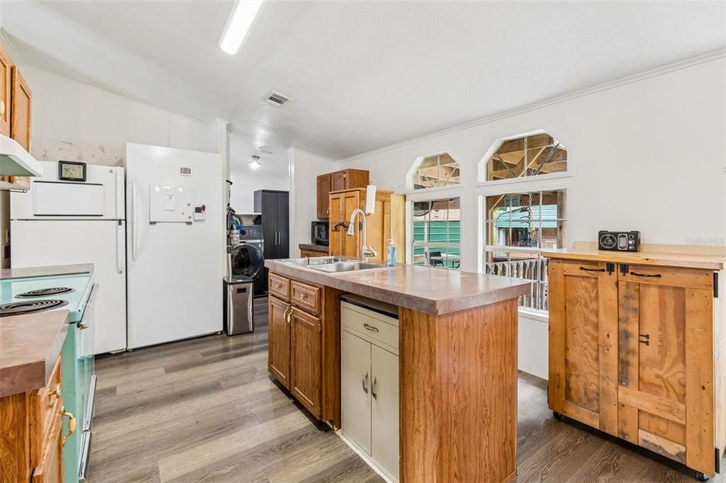 En Venta: $325,000 (3 camas, 2 baños, 1152 Pies cuadrados)
