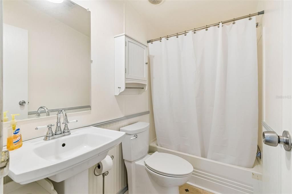 En Venta: $325,000 (3 camas, 2 baños, 1152 Pies cuadrados)