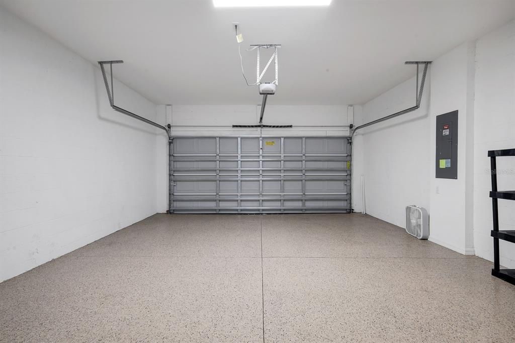 На продажу: $399,900 (3 спален, 2 ванн, 1389 Квадратных фут)