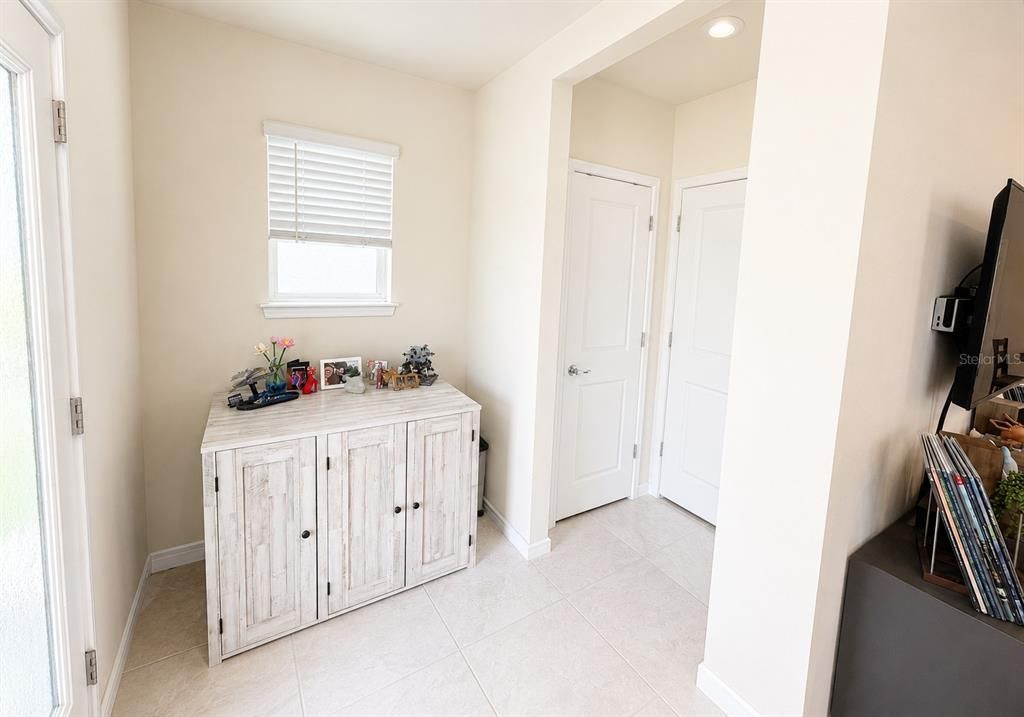 For Sale: $390,000 (3 beds, 2 baths, 2072 Square Feet)