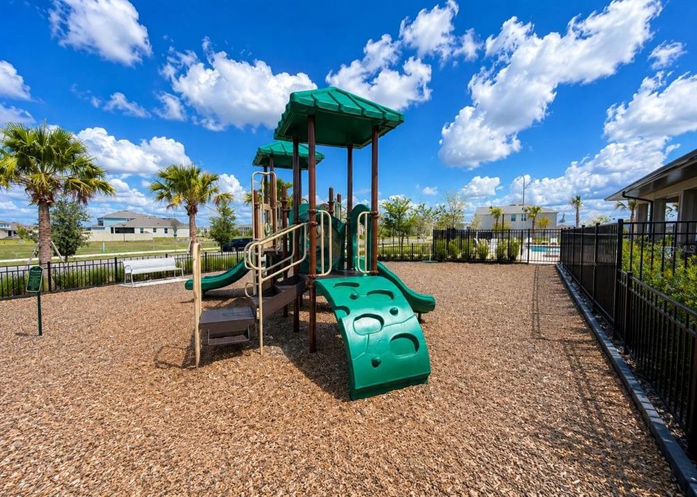 For Sale: $390,000 (3 beds, 2 baths, 2072 Square Feet)