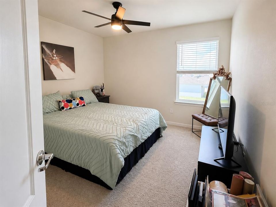 For Sale: $390,000 (3 beds, 2 baths, 2072 Square Feet)