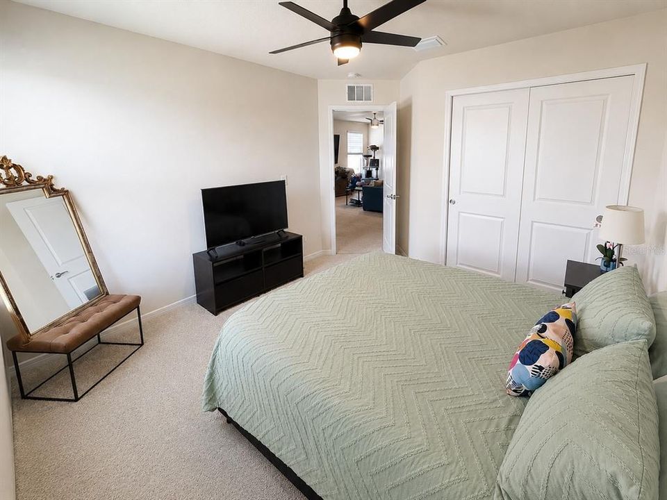 For Sale: $390,000 (3 beds, 2 baths, 2072 Square Feet)