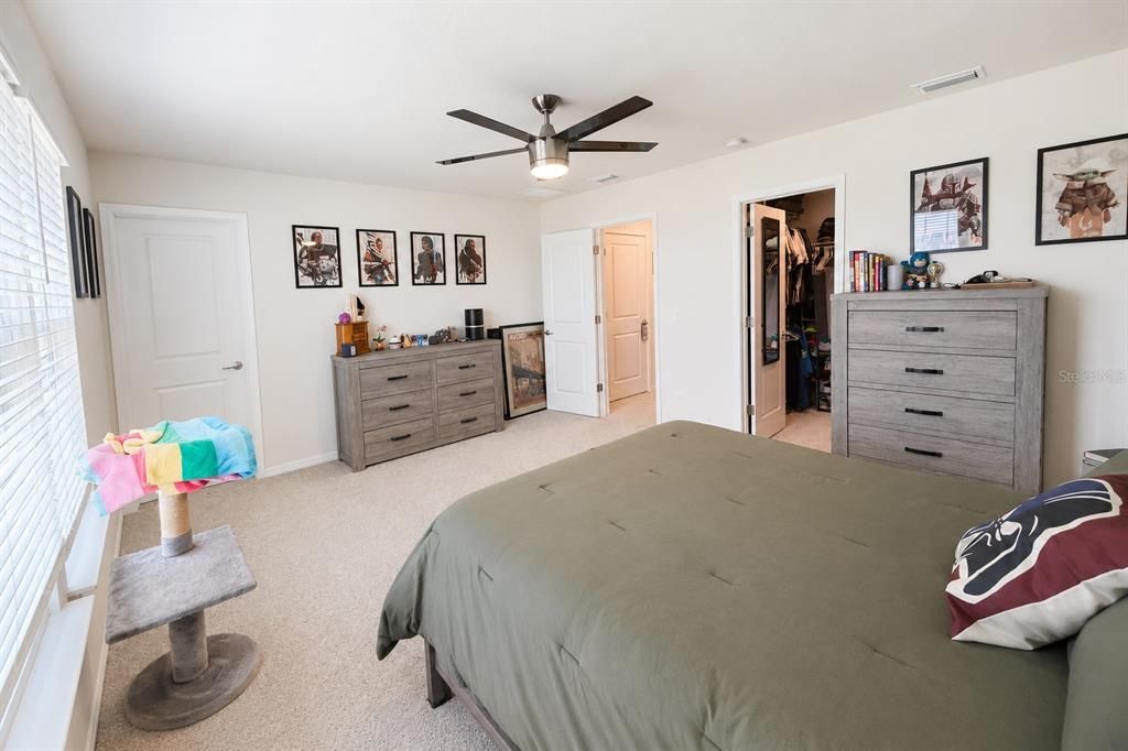 For Sale: $390,000 (3 beds, 2 baths, 2072 Square Feet)