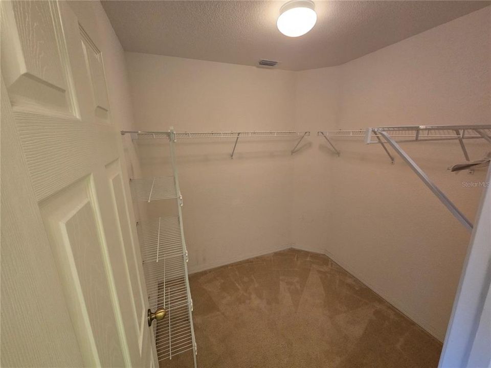 For Rent: $1,650 (2 beds, 2 baths, 1229 Square Feet)