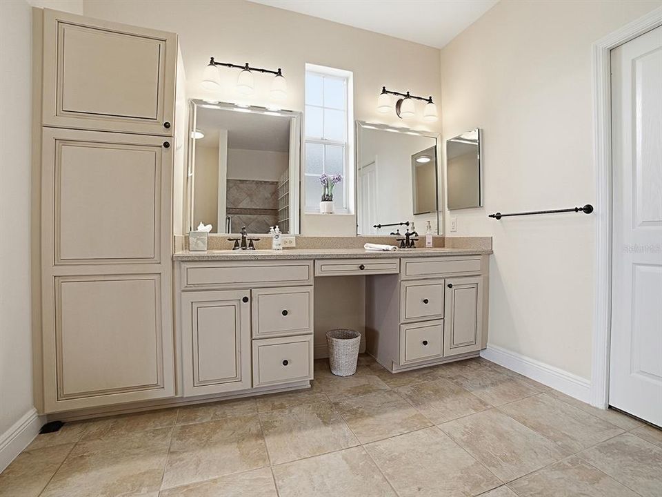 For Sale: $669,247 (3 beds, 2 baths, 2075 Square Feet)