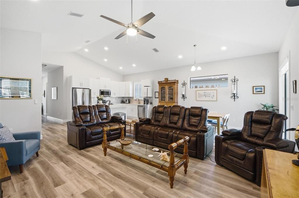 For Sale: $329,000 (3 beds, 2 baths, 1745 Square Feet)