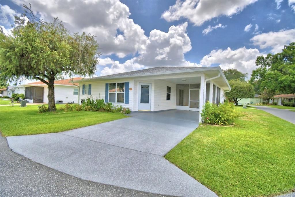 For Sale: $205,900 (2 beds, 2 baths, 1153 Square Feet)