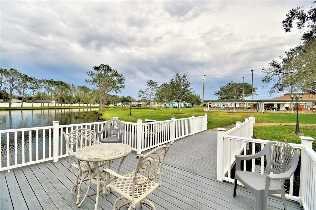 For Sale: $205,900 (2 beds, 2 baths, 1153 Square Feet)