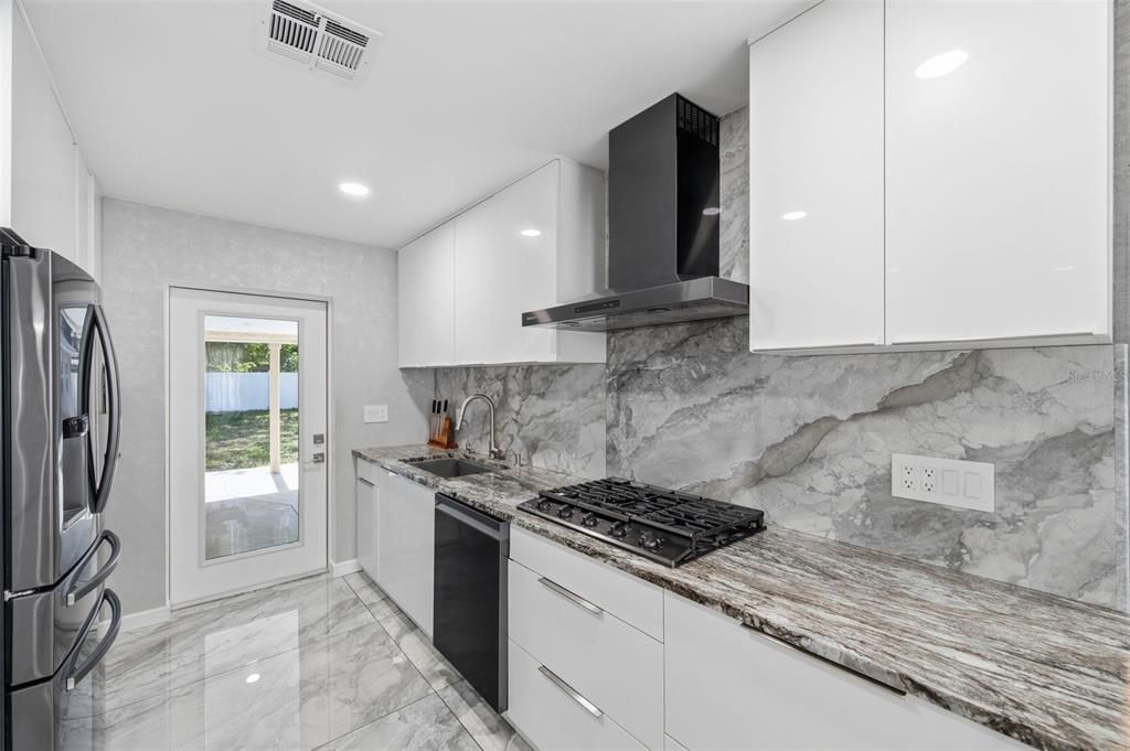 На продажу: $490,000 (4 спален, 3 ванн, 1780 Квадратных фут)