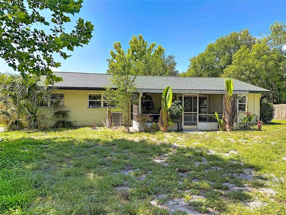 For Sale: $485,000 (3 beds, 2 baths, 1594 Square Feet)