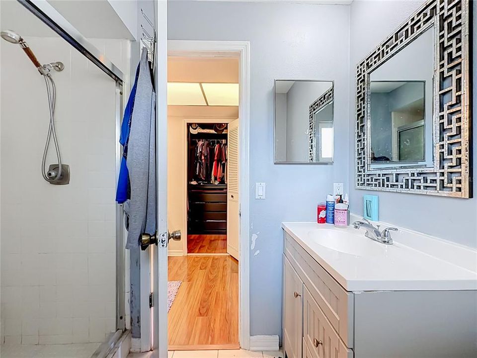For Sale: $485,000 (3 beds, 2 baths, 1594 Square Feet)