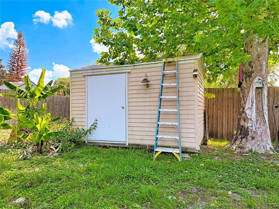 For Sale: $485,000 (3 beds, 2 baths, 1594 Square Feet)